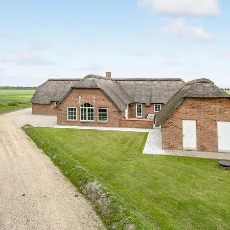 7 Bedroom Gorgeous In Ulfborg