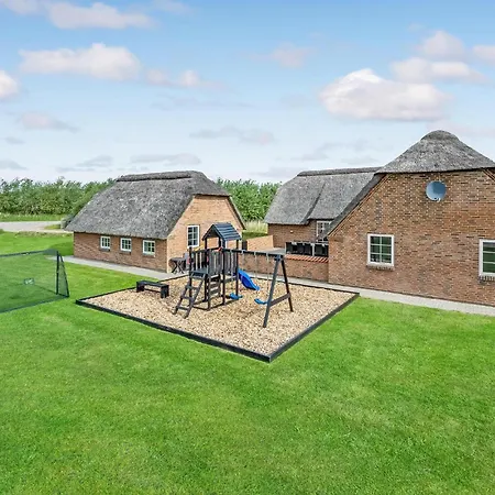 度假居 7 Bedroom Gorgeous In Ulfborg *