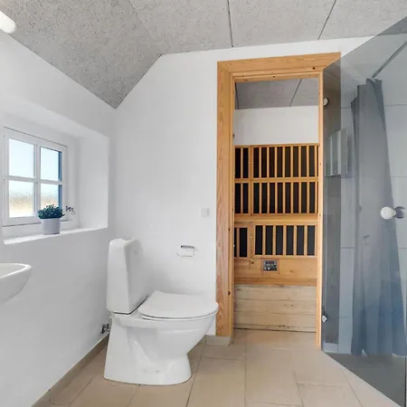 7 Bedroom Gorgeous In Ulfborg 度假居 *