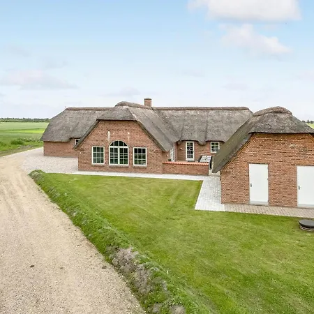 Holiday home Luxurious In With Sauna